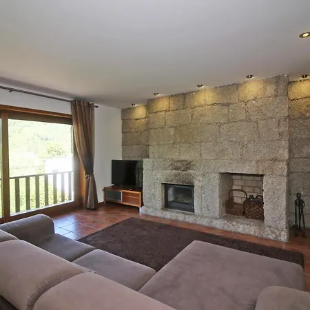 Casa Do Fijogo Holiday home Geres